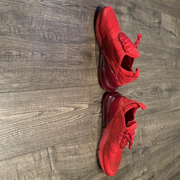 air maxes - Picture 3 of 4